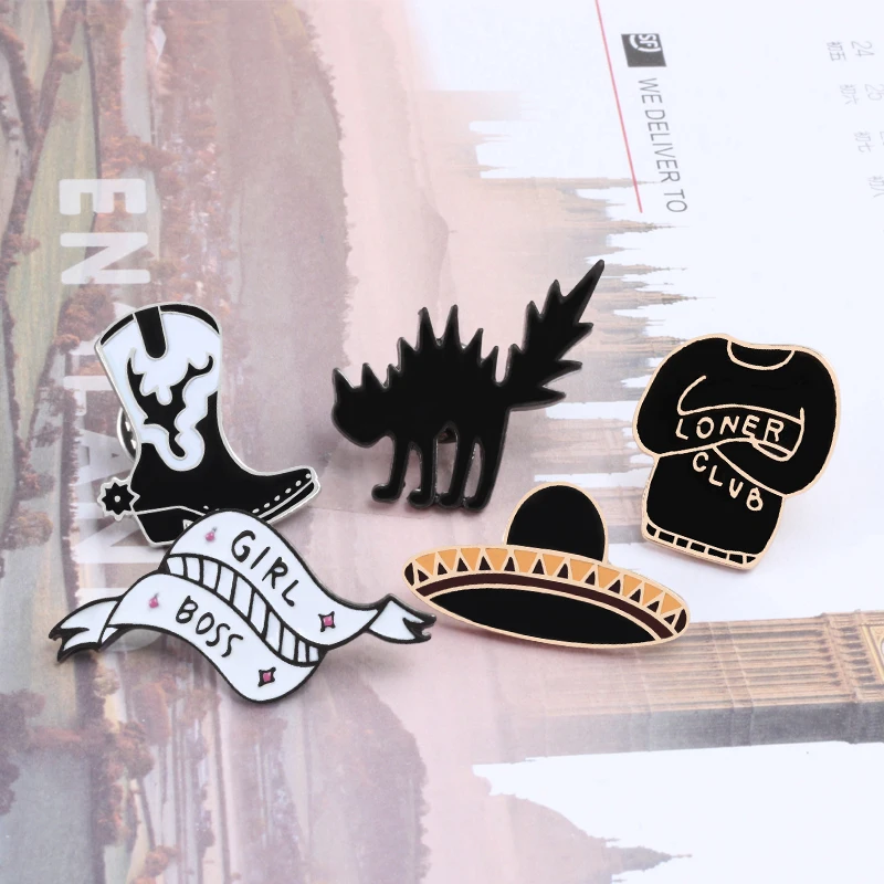 Pinback Buttons Badges Pins Moon Black Raven Lapel Pin Brooch Clip Trendy Accessory Jacket T-Shirt Bag Hat Shoe