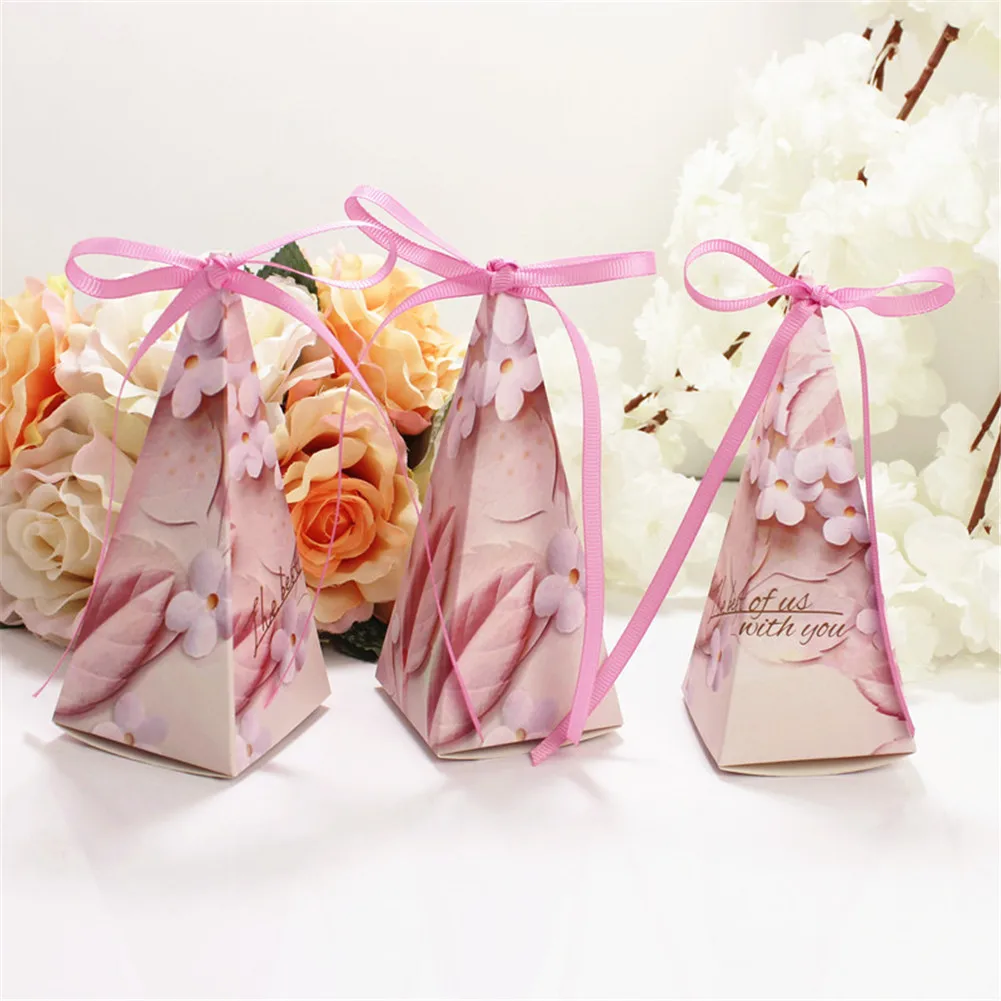 

50Pcs Pyramid Shape Candy Boxes with Ribbon Wedding Birthday Party Favor XH8Z