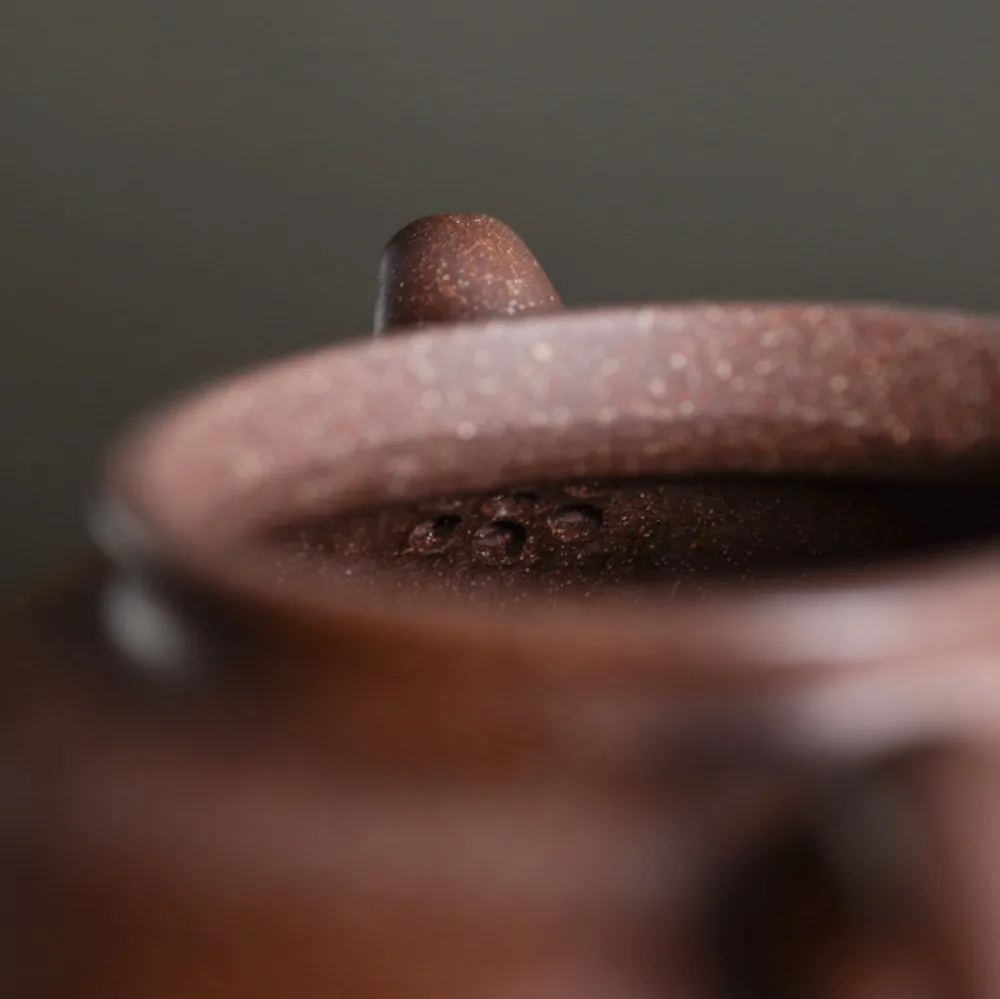 160ml Authentic Zisha tea pot special wholesale Yixing purple clay famous pure handmade antique tea pot Kung Fu tea table gift 160ml Authentic Zisha tea pot special wholesale Yixing purple clay famous pure handmade antique tea pot Kung Fu tea table gift