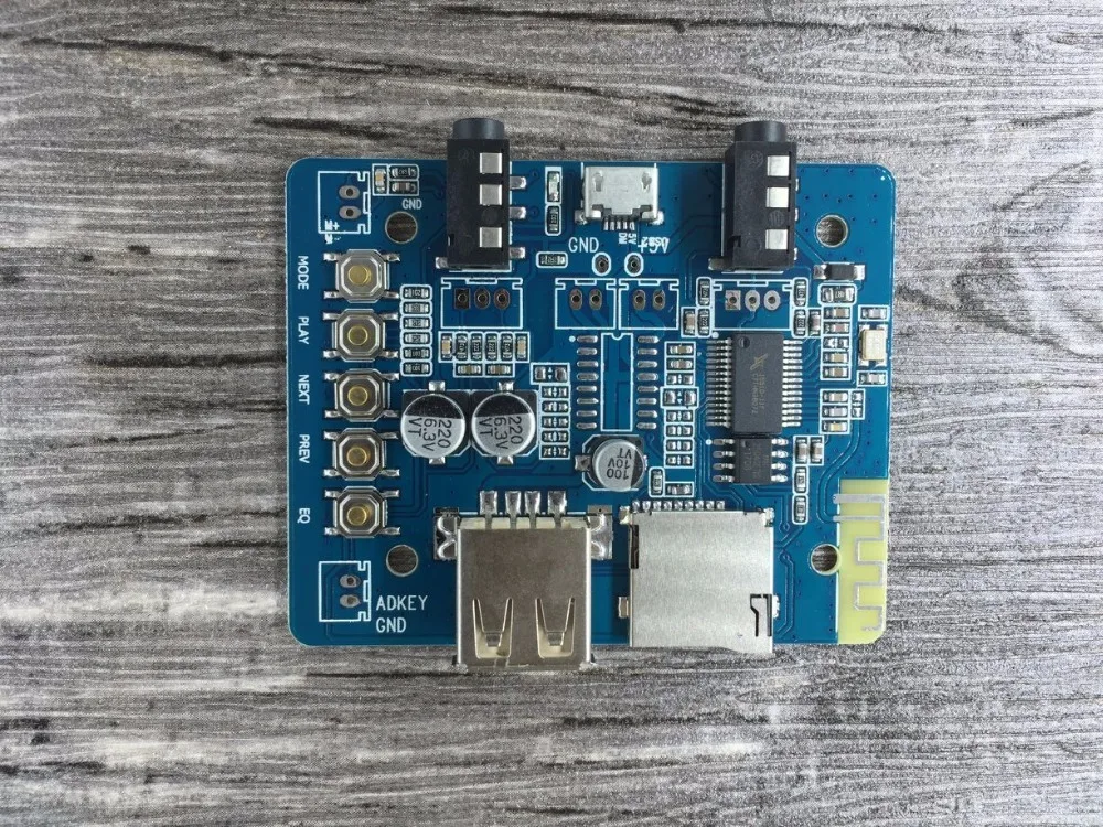 

5V Bluetooth 4.2 audio decoder board Support FM MP3 WMA WAV FLAC APE automatic connection with voice prompt