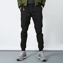 Новые высококачественные хлопковые джинсовые штаны для бега, Мужские штаны для фитнеса, бодибилдинга, тренажерного зала, узкие брюки-карандаш, одежда для бега, эластичные спортивные штаны