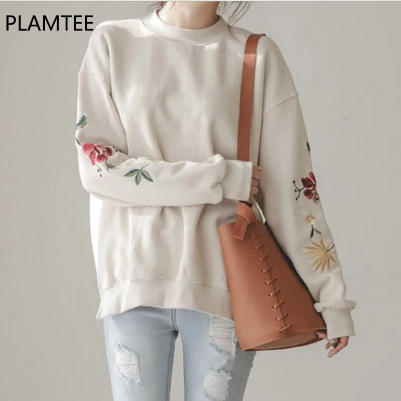 PLAMTEE Vintage Floral Embroidery Sweatshirt For Women 2017 Spring