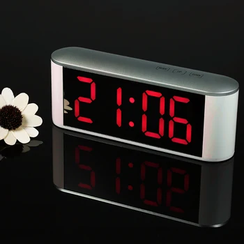

USB Powered 12H/24H Table Clock With Snooze Function Adjustable LED Luminance Digital Alarm Clock Touch Control LED Mirror Clock