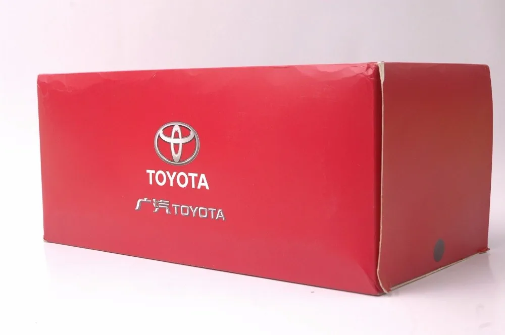 Toyota Yaris L 2013 model in scale 118 black (11)