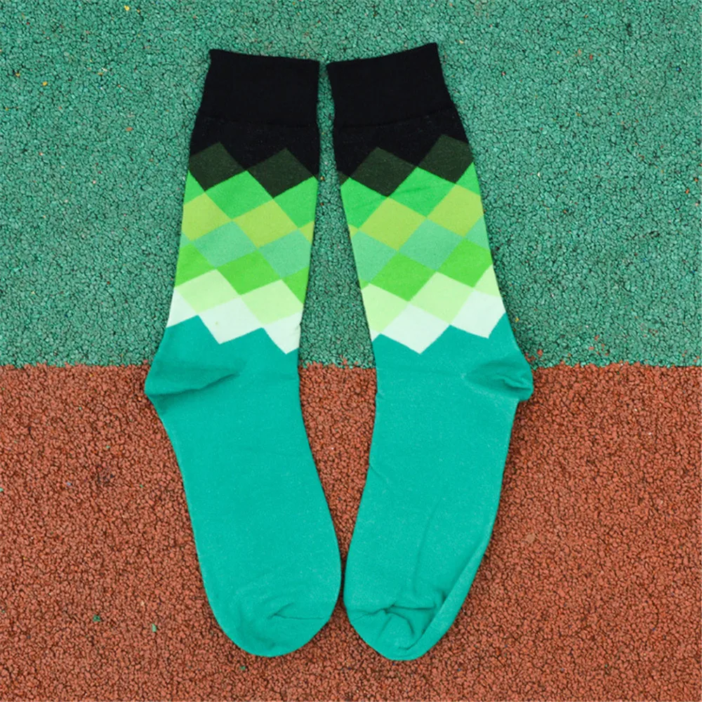 Новые популярные мужские хлопковые носки 5 пар/лот осенние цветные носки в клетку Мужские Зимние гольфы harajuku уличные длинные носки