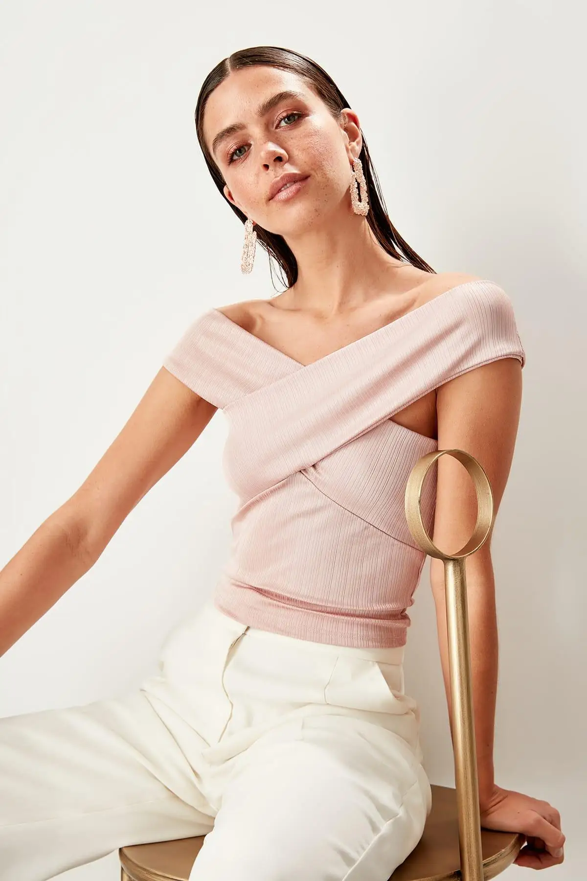 

Trendyol Powder Band Detaylı Bluz TPRSS19YN0233