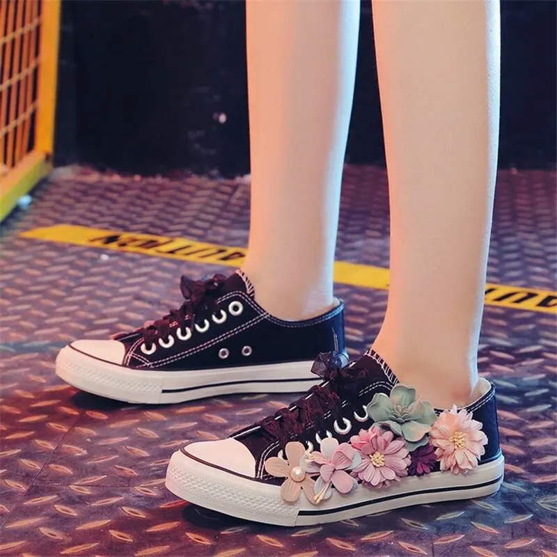 

Puimentiua Spring Women Sneakers Soft Comfortable Casual Lace-up Shoes Floral Fashion Shoes Ladies Flats Female zapatos de mujer