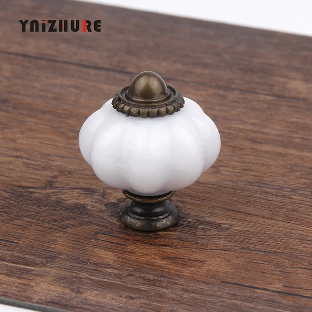 Best Price 2PCS 30*36mm Modern Acrylic Knobs and Lantern Handles Door Alloy Handle Cupboard Drawer Kitchen Pull Handle Knob Furniture Best Price 2PCS 30*36mm Modern Acrylic Knobs and Lantern Handles Door Alloy Handle Cupboard Drawer Kitchen Pull Handle Knob Furniture