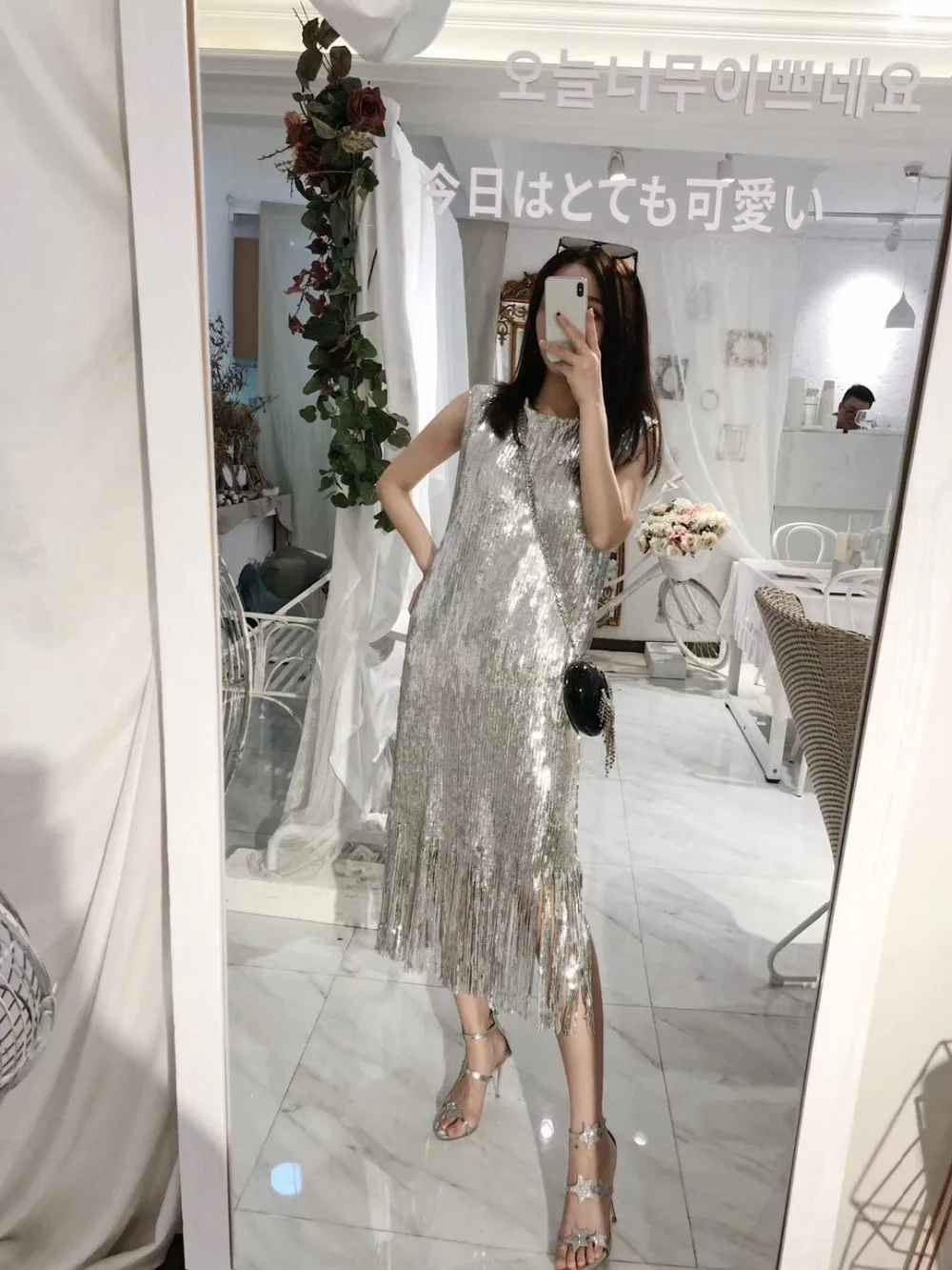 Cakucool, тяжелый сарафан с блестками и кисточками, корейский дизайн, круглый вырез, прямое длинное блестящее Серебряное платье, сексуальное вечернее платье
