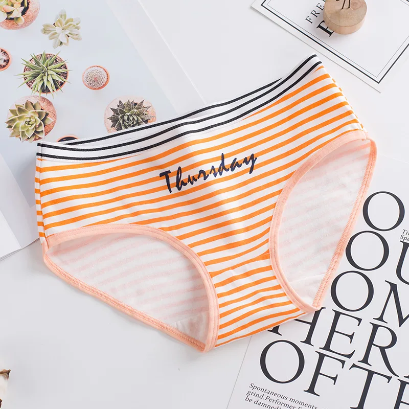 Young Girls Cotton Underwear Cute Week Print Striped Panties Girls Breathable Underpants Kids Short Briefs Majtki Dziewczynka - Цвет: Orange