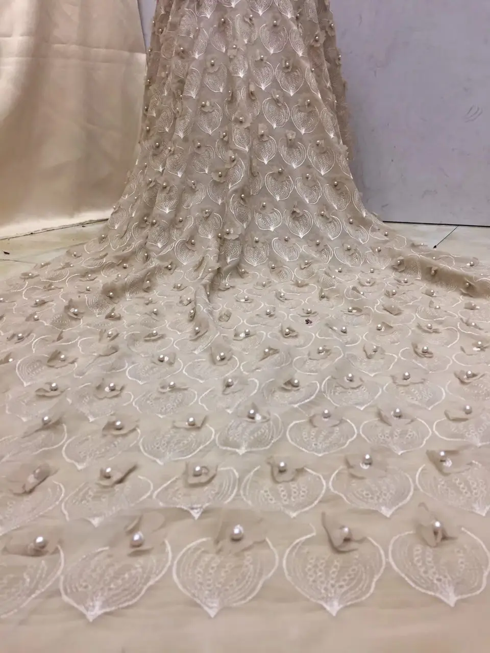 

New Nigerian high-quality lace fabric, beaded African osmanthus embroidery French wedding tulle lace fabric