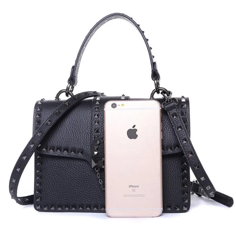 

2018 new European and American fashion big brand leather popular rivet shoulder diagonal package simple handbag women bags