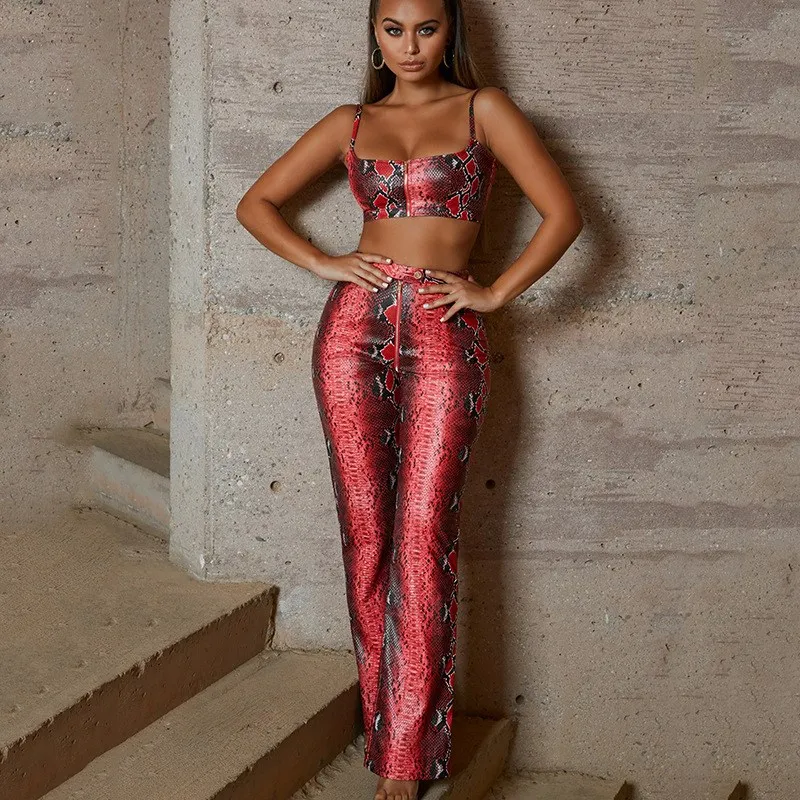 

2019 Summer Snake Print Two Piece Set Sexy Club Crop Top And Wide Leg Pants Women 2 Piece Matching Sets Sexy Club Outfits