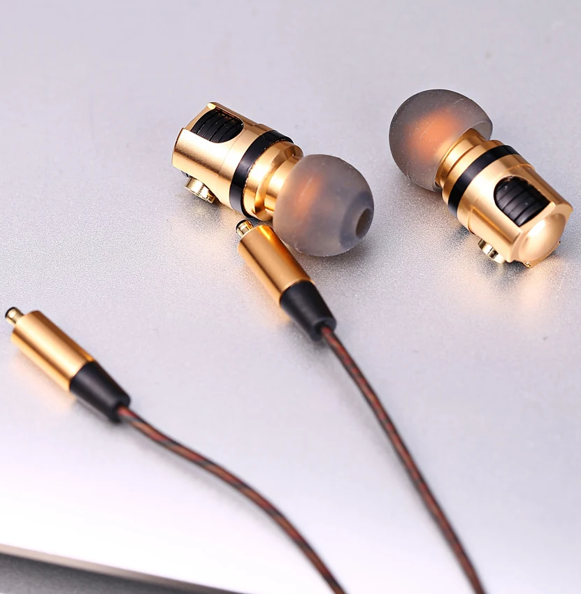 X46M Waterproof Metal In Ear Headphone with Mic