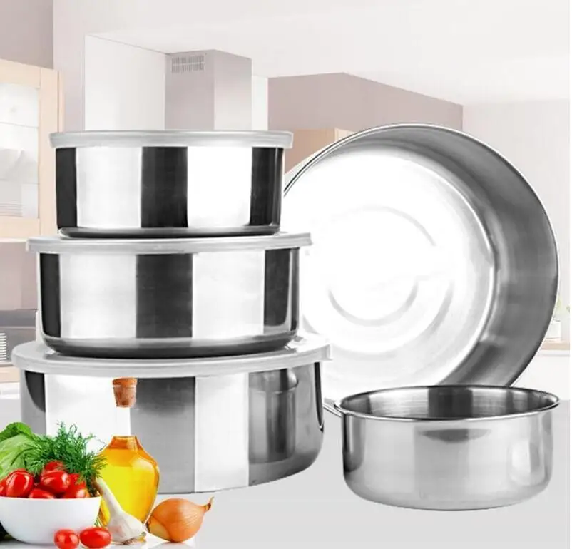 

Stainless steel bowls Comes with clear plastic lids