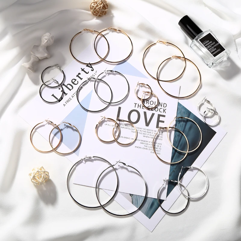 

Personality Big Circles Hoop Earrings For Women Fashion Sexy Geometric Gold Silver Black Color Jewelry Round Circle Earrings New