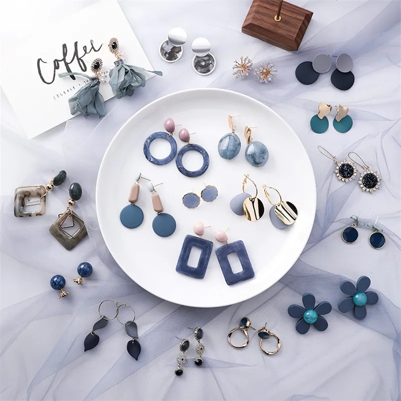 

Korean Summer Blue Geometric Acrylic Irregular Hollow Circle Square Drop Earrings for Women Metal Boho Earrings Fashion Jewelry