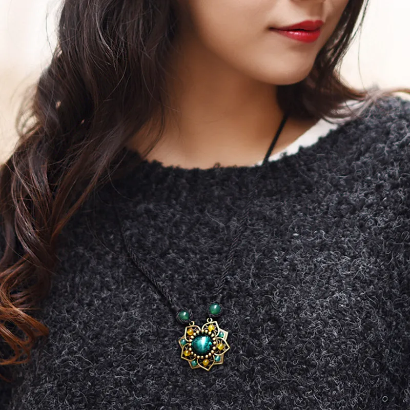Yanting Vintage Choker Necklace For Women Ethnic Glass Glazed Green Stone Copper Alloy Flower Pendant Necklace Gift 041 (4)