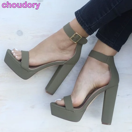 girls chunky sandals