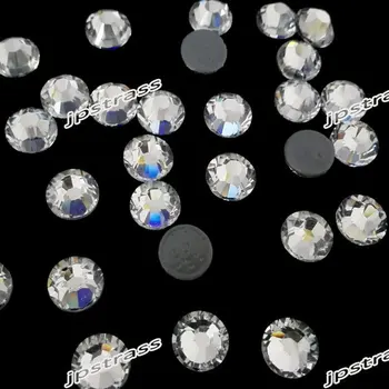 

free shipping 4mm CRYSTAL appliques;7 big and 7 small machine cutting facets ss16 hot fix rhinestone for leotards