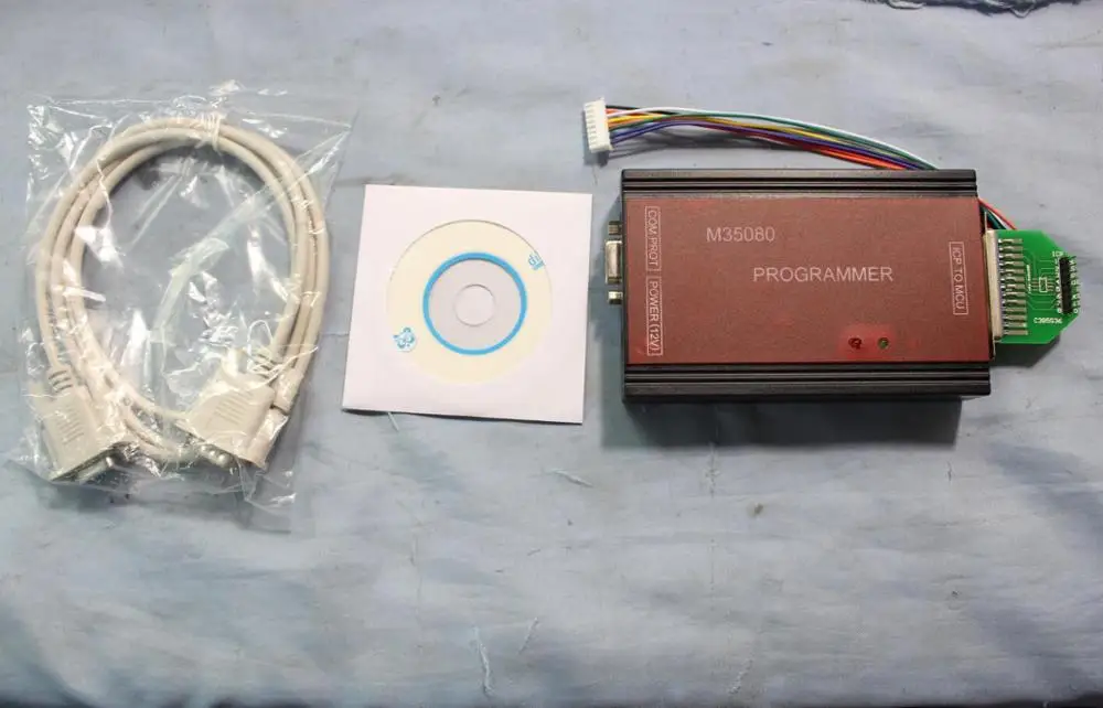 

M35080 Correct mileage odometers for BMW E65 / E38/ E39/ E46 programmer odometer correction tool