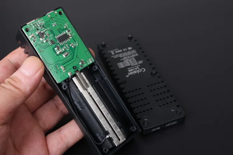 lii100-Battery Charger (3)