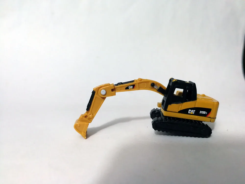 Guaranteed 100% 1:50 CAT385C Hydraulic Excavator toy