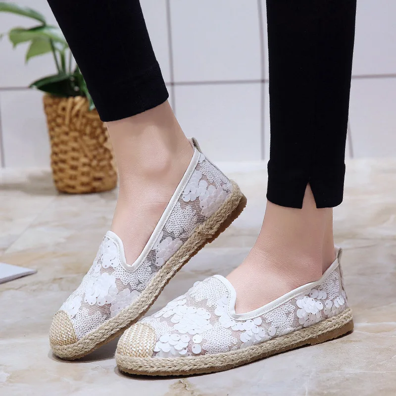 

Fashion Women Canvas Shoes Round Toe Spring and Autumn Female Loafers Rubber Flat Sneakers