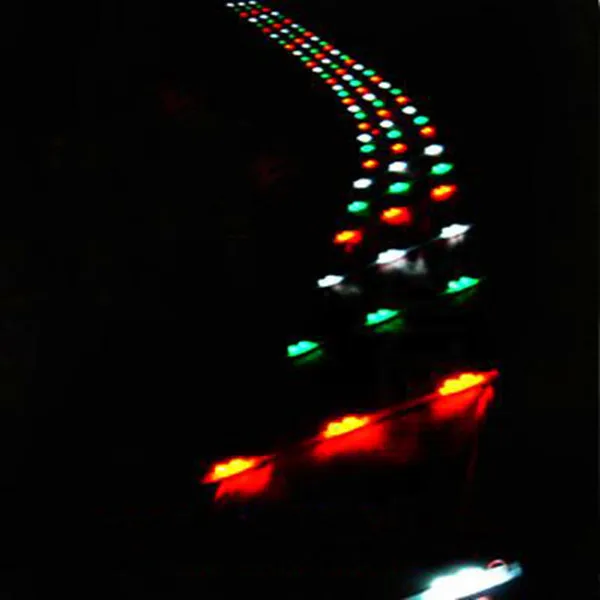 Высокое Качество СВЕТОДИОДНЫЙ Змея tails10m led Хвосты 60 p лампа с зарядным устройством можно повесить в воздушный змей Вэйфан Кайт с фабрики