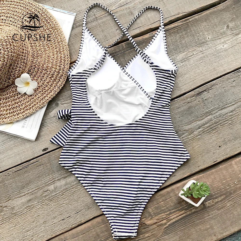 Günstig CUPSHE Navy Und Weiß Gestreiften einteiliges Badeanzug Frauen Rüsche Gebunden Bogen Monokini 2020 Backless Strand Badeanzüge Bademode