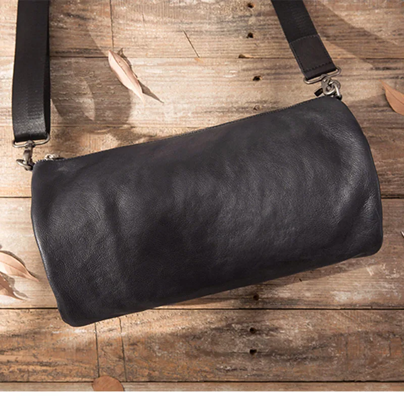AETOO Men's first layer leather shoulder bag Retro leather diagonal small bag Handmade fashion cylinder casual men's bag