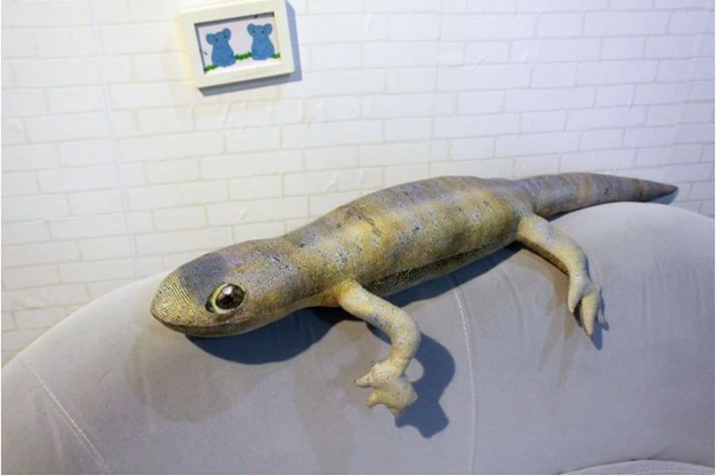 Dorimytrader Simulation Animal Lizard Plush Toy Big Realistic Animals Lizard Doll Gift for Kids Creative Decoration 100cm 39inch DY50027(14)_1