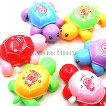 Детские пластиковые Развивающие маленькие игрушки крокодил на заводные на цепочке игрушка оттягивающая 13-24 месяца модель животного