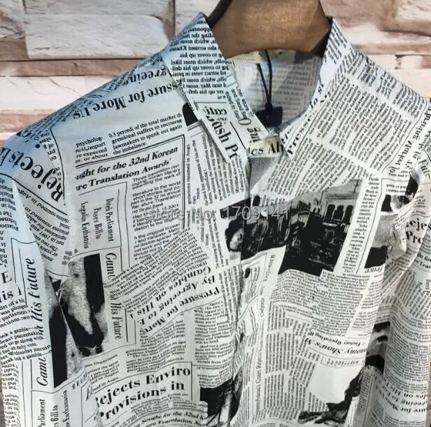 Новинка, приталенная Мужская одежда для метросексуальной личности Мужская винтажная Модная рубашка с газетным принтом с длинными рукавами Повседневные топы для мальчиков
