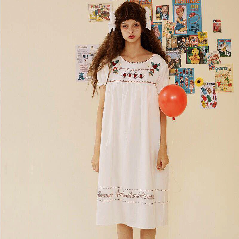 

Sweet Design 2019 Summer Women White Dress Loose Short Sleeve Cartoon Letters Strawberry Embroidery Cotton Dresses For Girls
