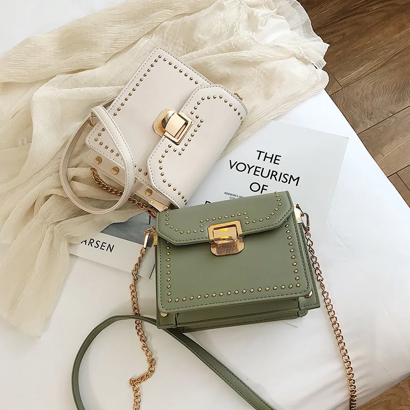جديد حقائب أنيقة للنساء 2019 الإناث حقيبة كتف برشام أسود خمر Crossbody حقيبة رافعة رسول المرأة رفرف صغيرة مخلب