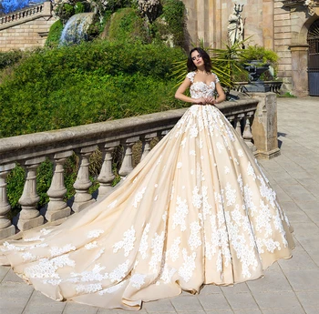 

Fabulous New long Wedding Dress 2019 O-neck Short Sleeves Chapel Train Appliques Tulle Bridal Gowns Vestido de festa