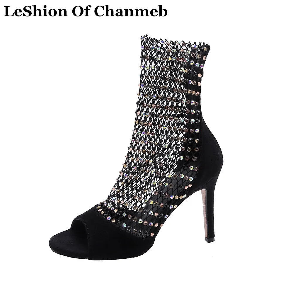 

2019 New Sexy Mesh Peep Toe Boots for Women Larger Size 43 44 45 Zipper Summer Black Faux Suede Ankle Boots Ladies Mesh Booties