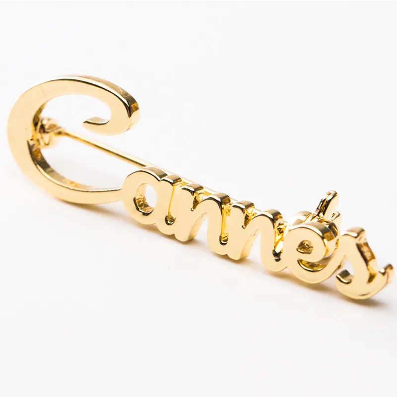 

Custom Brooch Pin Gold Silver Handwriting Name Brooches for Women Men Girls Personalized Jewelry Party Identification Jewelry