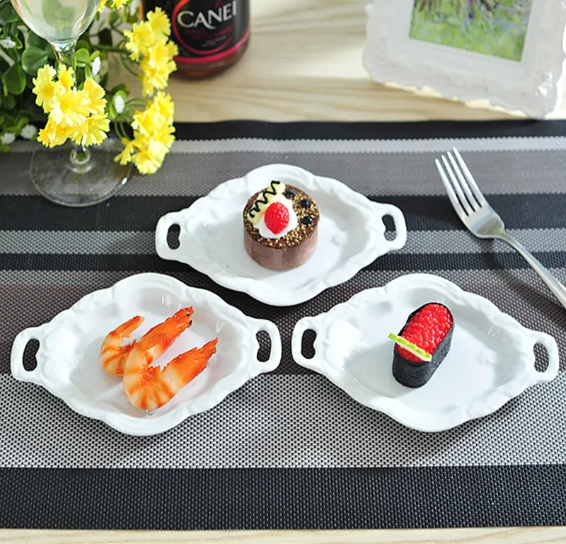 

6.5'' Embossed Ceramic Double Handles Serving Dish Porcelain Flat Dinner Plate Dinnerware Dishware for Pie Pudding and Condiment