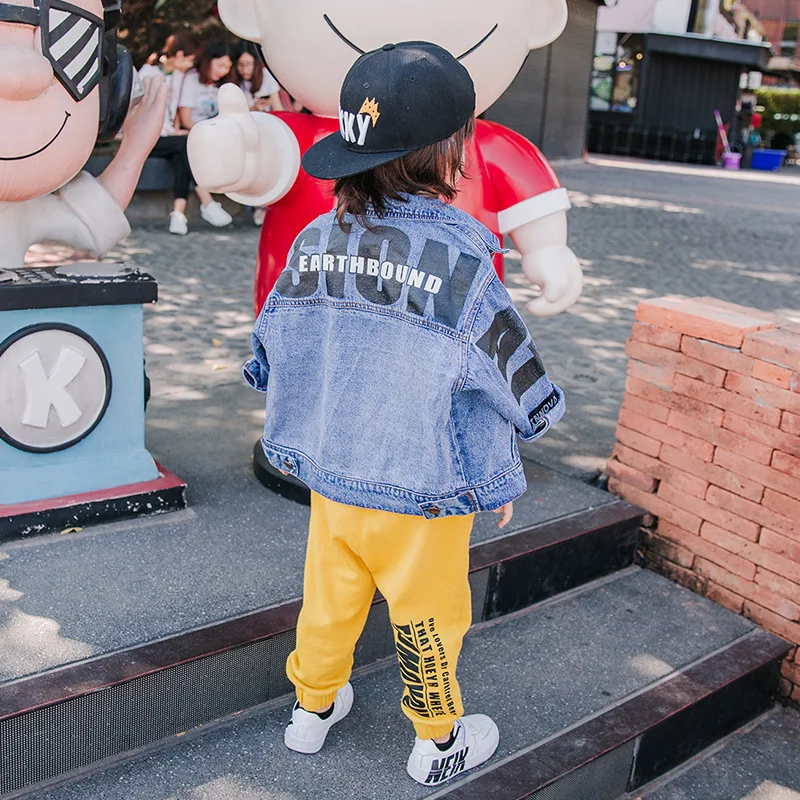 

Children's denim jacket 2019 spring children's clothing cotton letter jacket boy's foreign style new jacket