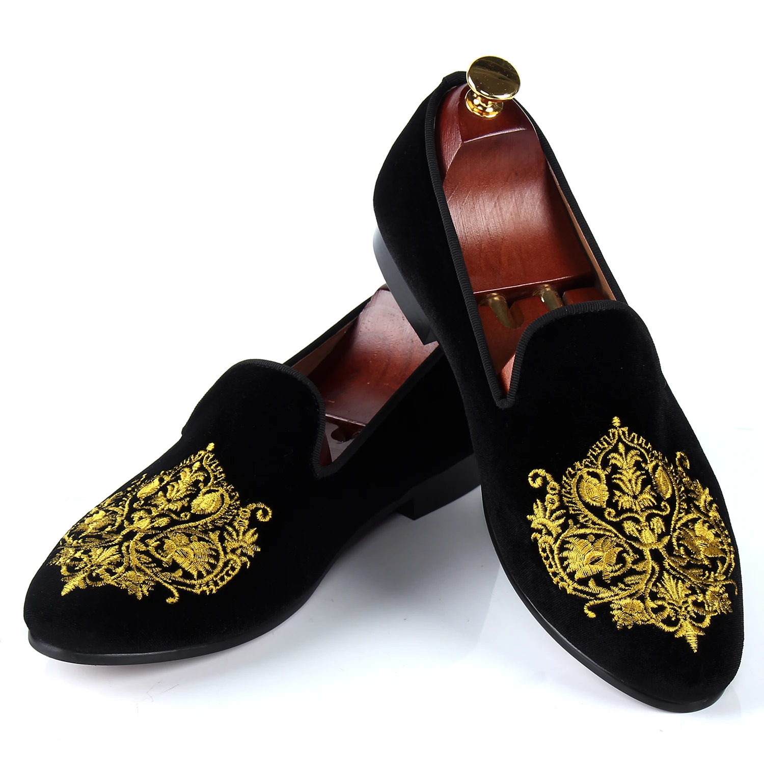 Men's velvet embroidered shoes Clearance