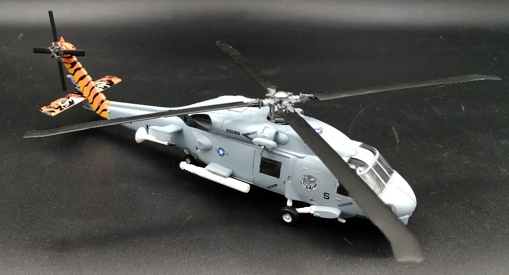 

1:72 US SH-60B Seahawk helicopter model Trumpeter 37088 Favorites Model plane scale 1/72 models