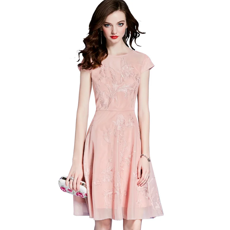 

New Arrival Women Mesh Embroidery Women Dress Fashion O-Neck Pleated Dresses