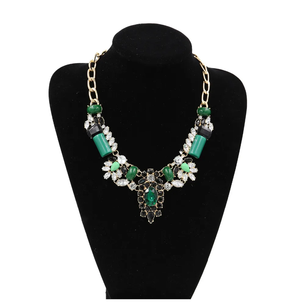 

Fashion Women Trendy Vintage Light Yellow Gold Color Green And Black Clear Mixed Color Resin Stone Statement Necklace Jewelry
