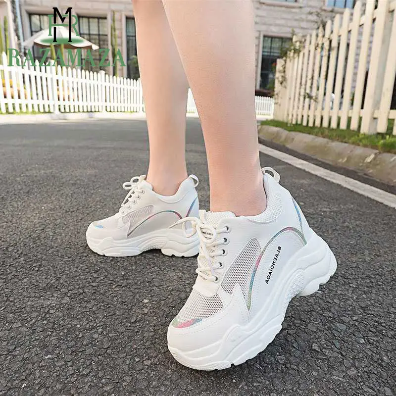 

RAZAMAZA Women Sneakers Lace Up Air Mesh Walk Shoes Women Casual Thick Bottom Trainers Shoes Platform Wedges Sneaker Size 35-39