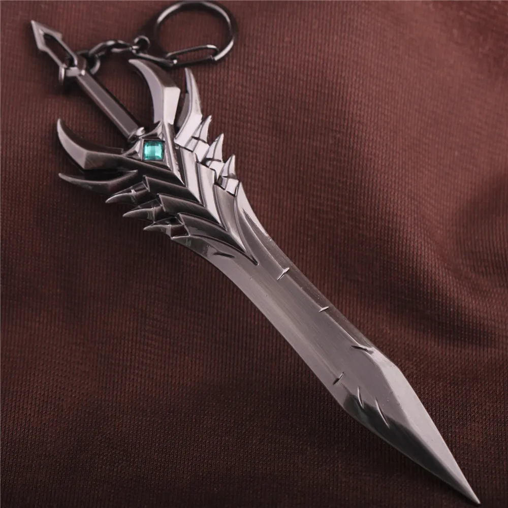 15cm The Darkin Blade Aatrox Sword Keychain LOL Game Weapon Keychain