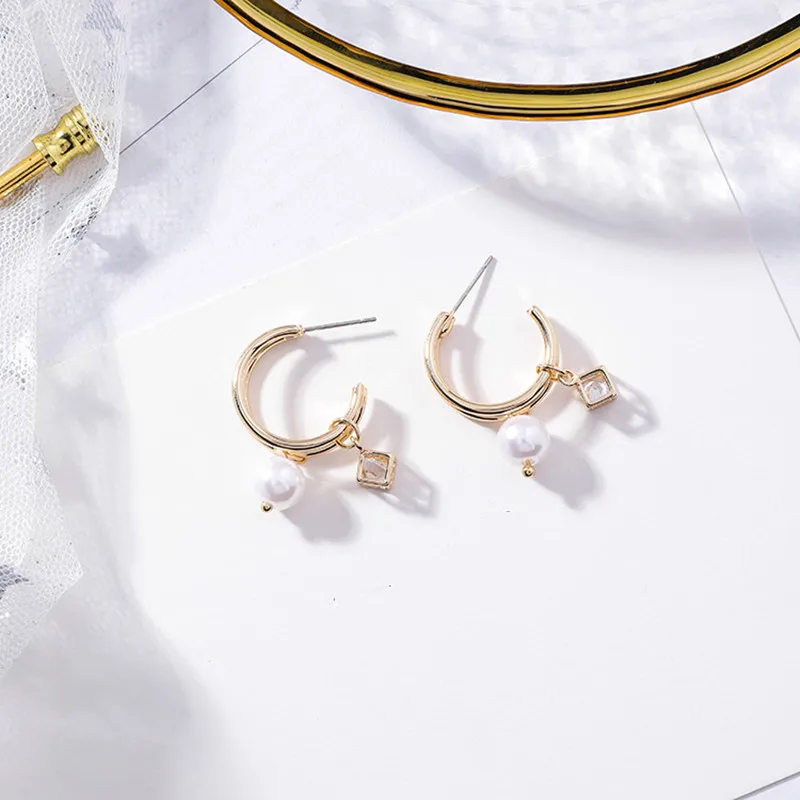 

Dominated The new double metal pearl earrings fashion square hollow out crystal Women Drop earrings Jewelry
