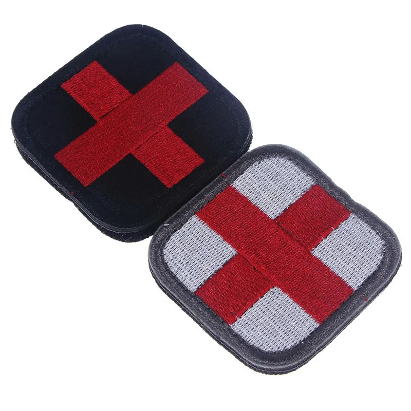 

Hot ONE PIECE Original Color RED CROSS Medical Assistant 3D Embroidery Patch Armband Tactical Gear Props Cloth Patches 5*5cm