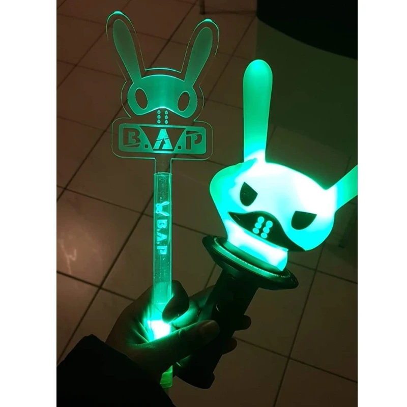 

Kpop B.A.P MATOKI TOUR Light Stick Box Version 2 BAP Llightstick PUT'EM UP ZELO YONG GUK Fans Gift Collection Glowstick Hot New